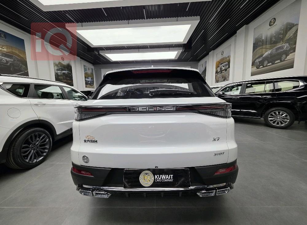 BAIC X7